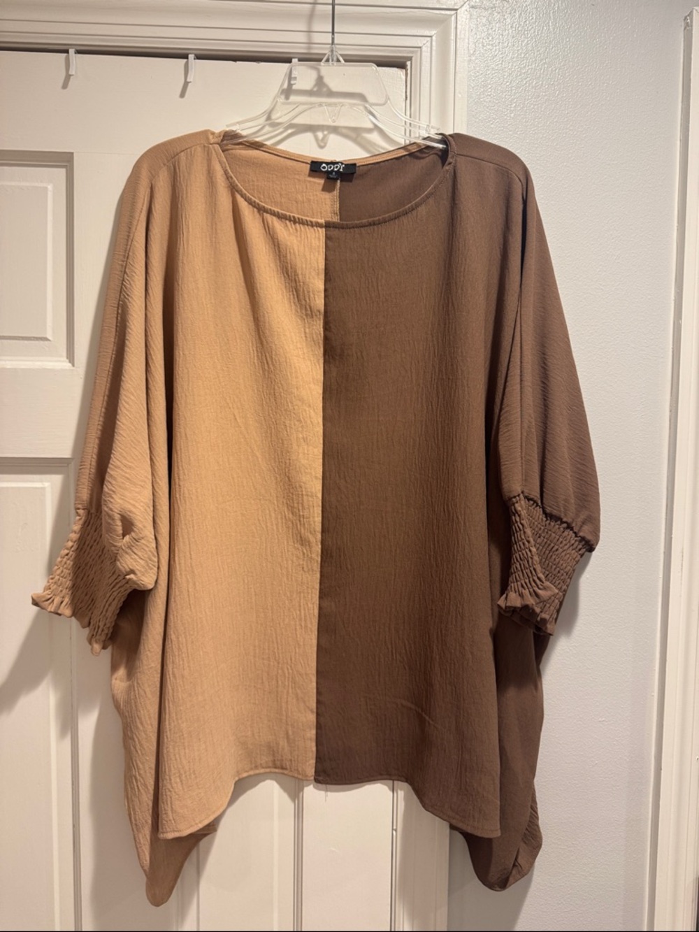 ODDY Two-Tone Beige and Brown Relaxed Tunic Top